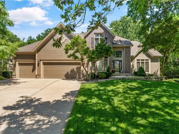 12721 Catalina St, Leawood, KS 66209