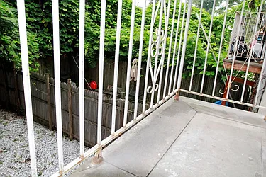 Rented by Rennit Inc.