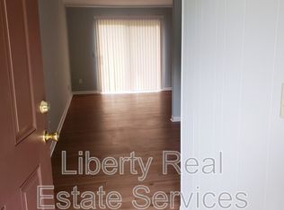 991 Live Oak Dr, Hinesville, GA 31313