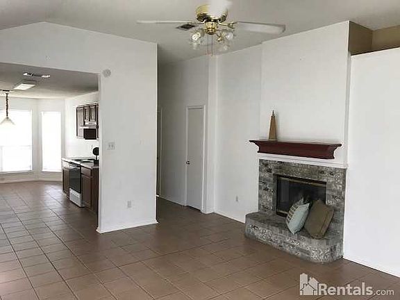 2nd image of 4159 N Coral Springs Dr