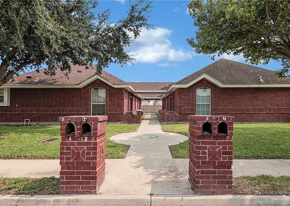 1st image of 813 W Bronze Dr APT 2
