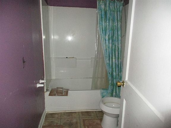 4th image of 3415 Glenn Rd #3411-3413-3415