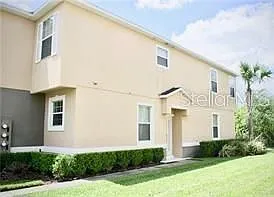 3 bed, 2.5 bath, 1800 sqft, $2,300 — Photo 3