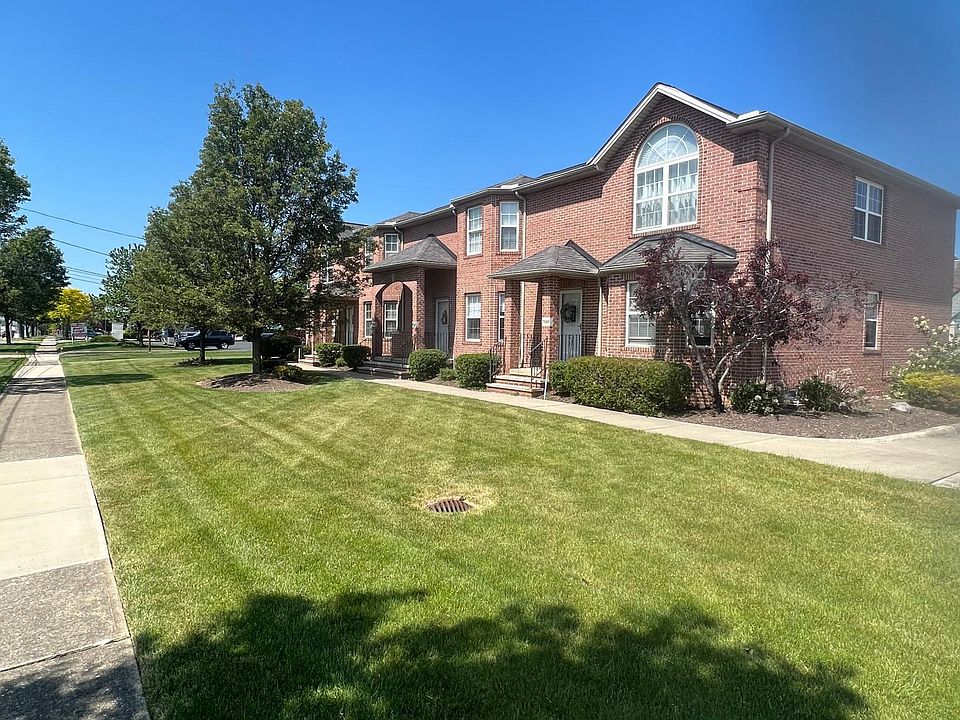 7546 Pearl Rd, Cleveland, OH 44130 Zillow