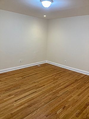 3rd image of 480 W 187th St APT 1D