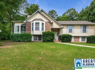 192 Milgray Ln, Calera, AL 35040