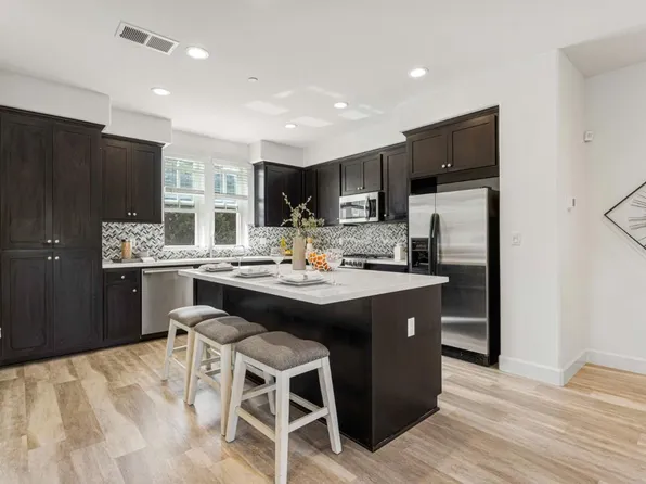 33507 Alvarado Niles Rd, Union City, CA 94587