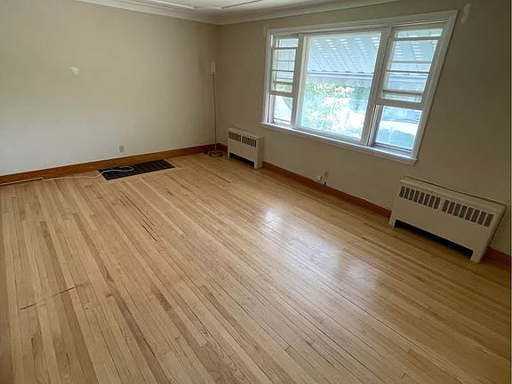4th image of 941 Dugas St #2