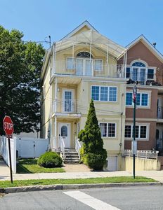 901 Dean Avenue, Bronx, NY, 10465