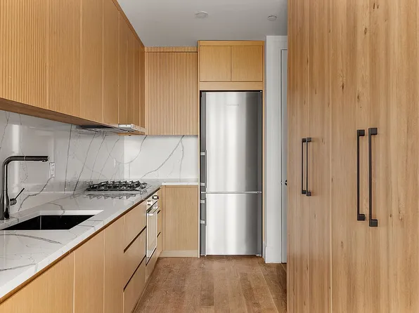 183 McGuinness Blvd APT 5B, Brooklyn, NY 11222