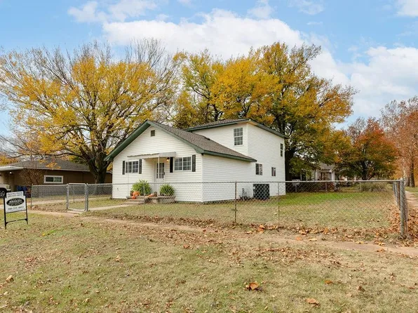 201 S 5th St, Marlow, OK 73055