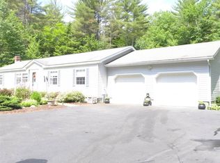 25 Sanders Rd, Corinth, NY 12822