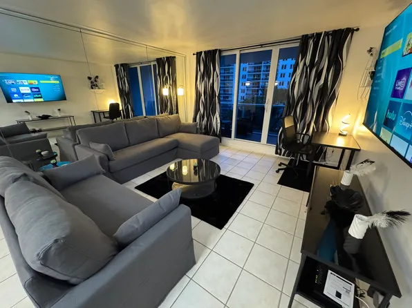 2301 Collins Ave, Miami Beach, FL