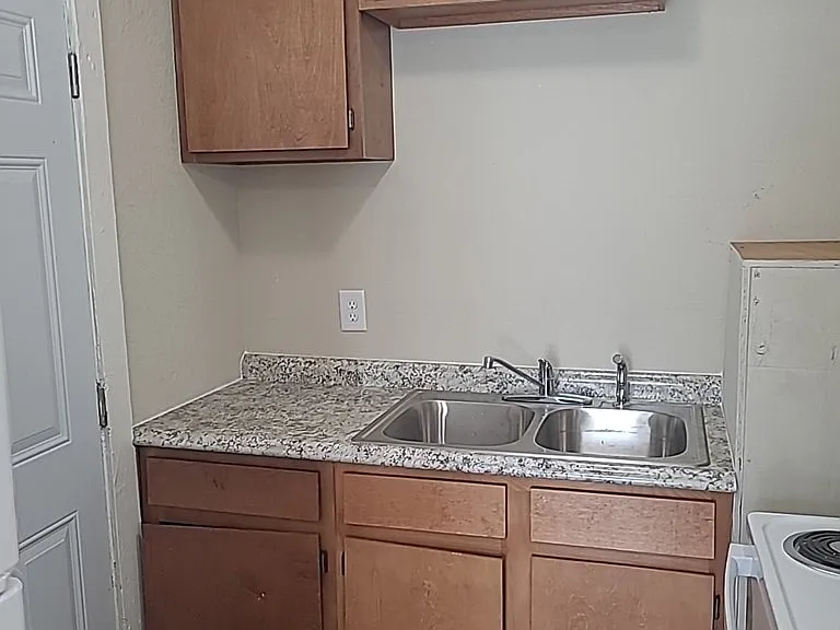10 Hester Dr — Photo 3