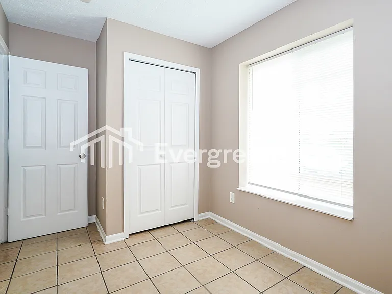 2795 Raphael Dr — Photo 12