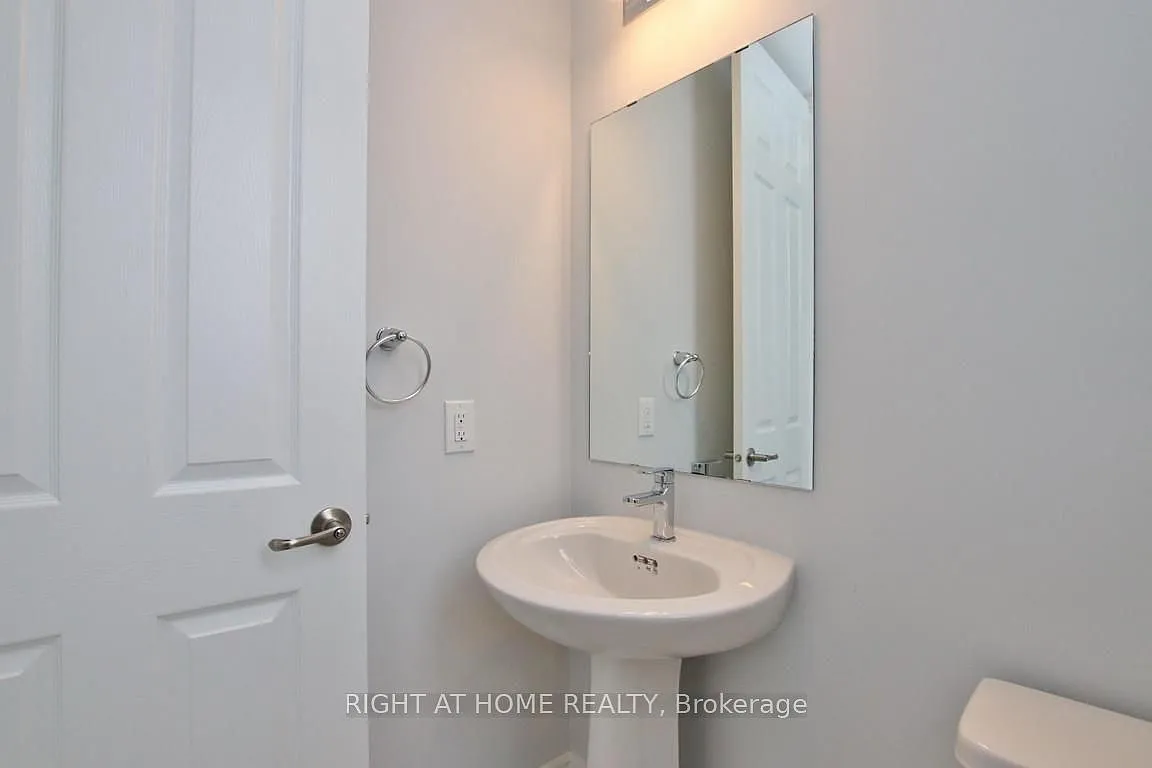 4 bed, $3,000 — Photo 4