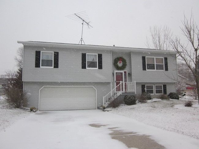 1st image of 510 River Dr