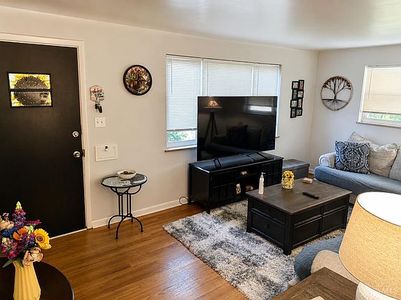 3rd image of 2807 Jonrose Ave