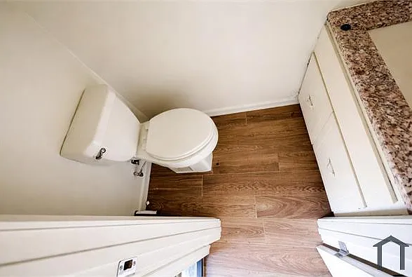 6012 Regent Mnr — Photo 3