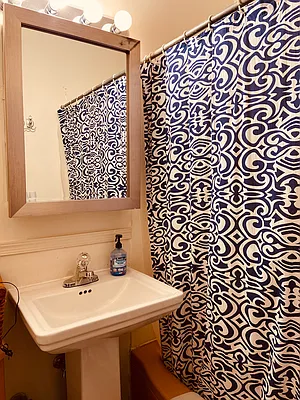 Rented by Windsor Homes Realty Corp | media 46