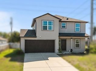 2719 NE 6th Place Cpe, Coral, FL 33909