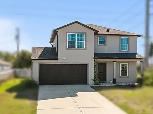 2719 NE 6th Place Cpe, Coral, FL 33909