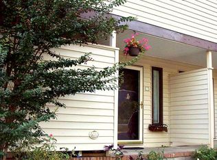 42 Shockley St, Taylors, SC 29687