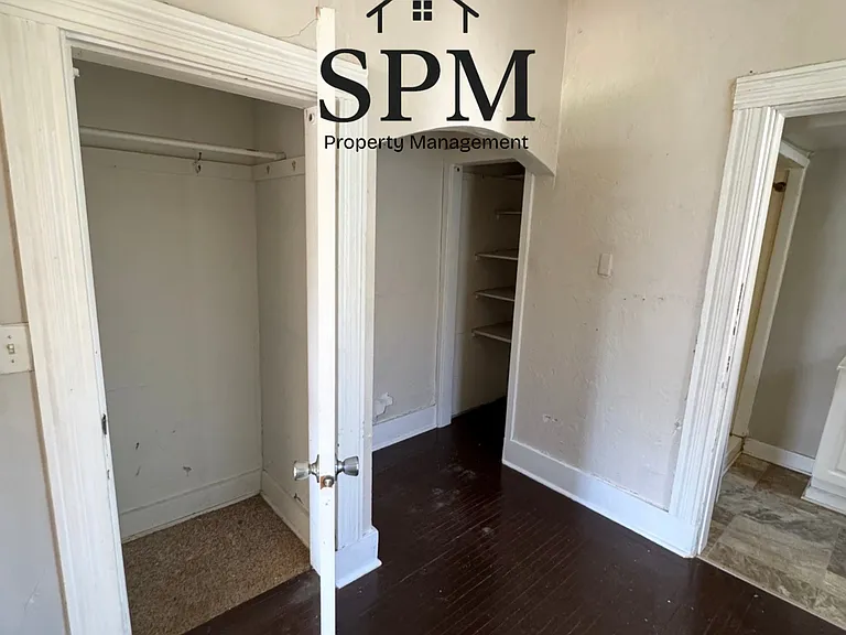 1517 Franklin Ave — Photo 5