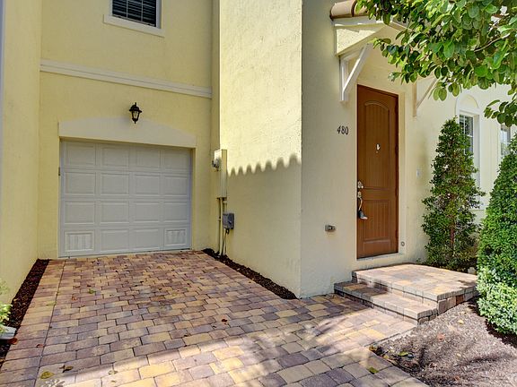 3rd image of 480 Francesca Ridge Road