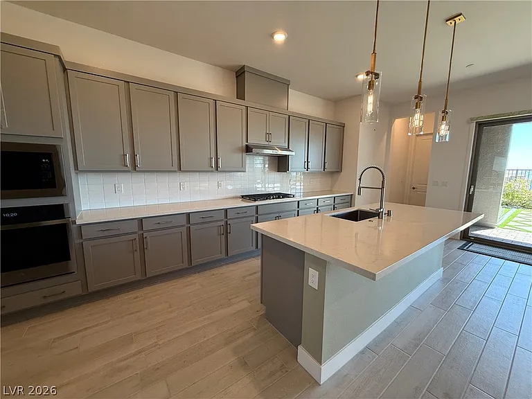 324 Forsyth Park St — Photo 18