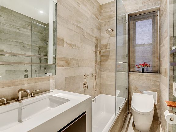 4th image of 130 W 16th St APT 6