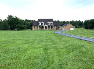 1221 Merrimans Ln, Winchester, VA 22602