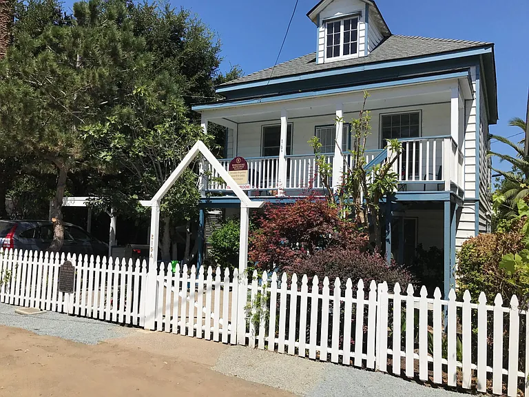 215 Foster St #A — Photo 11