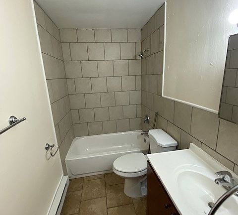 4th image of 947 N 11th St #9