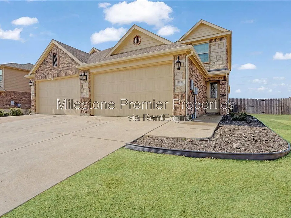 3910 Ashton Dr
