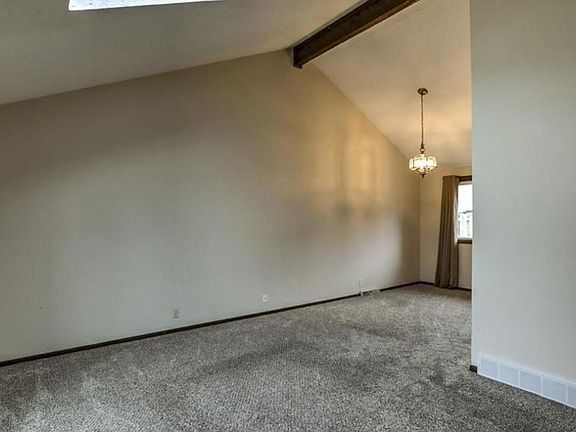 5th image of 3317 S 136th St