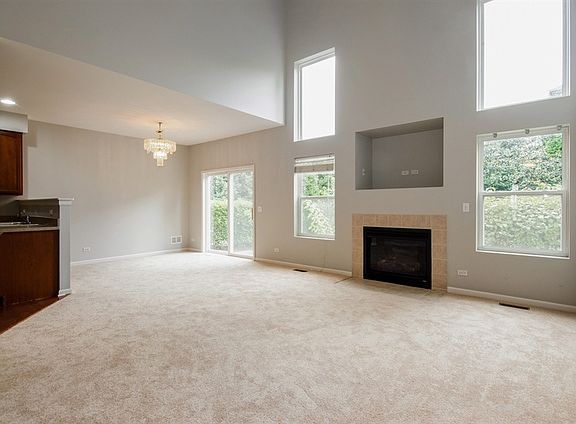 3rd image of 3260 Ronan Dr #3260