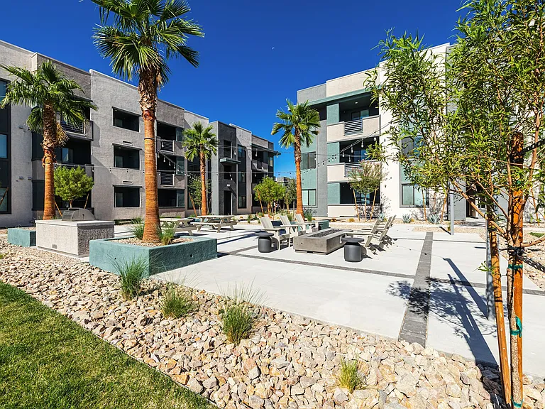 SYNC APARTMENT HOMES — Photo 30