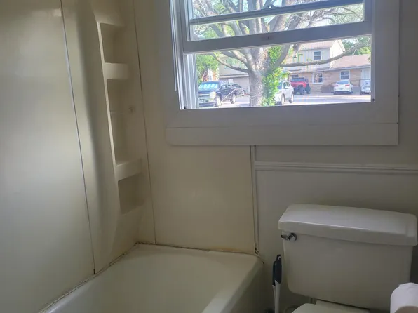 403 W Freeman St, Carbondale, IL