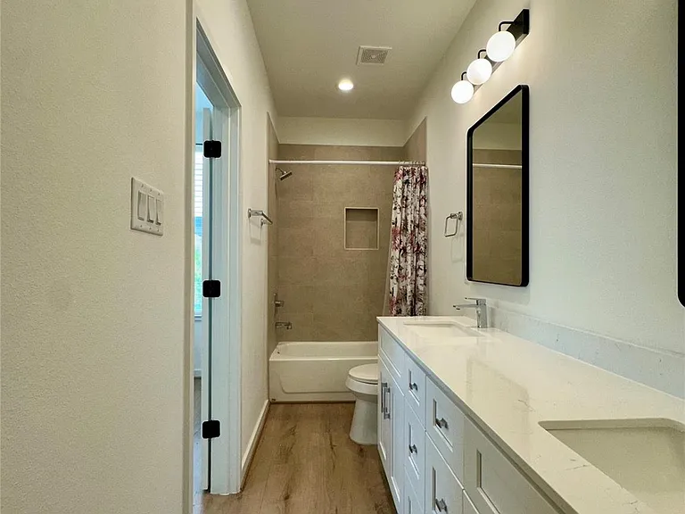 203 Danna Ln #D — Photo 14