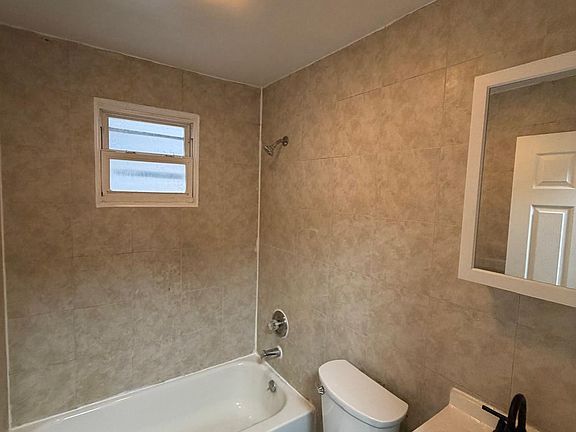 2nd image of 50 Hilton St #B