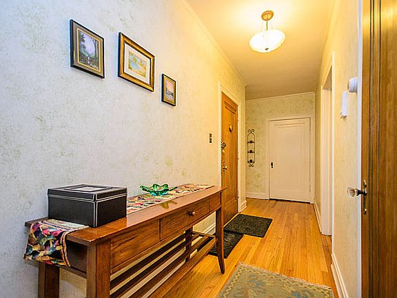 5th image of 6652 N Glenwood Ave APT 1N