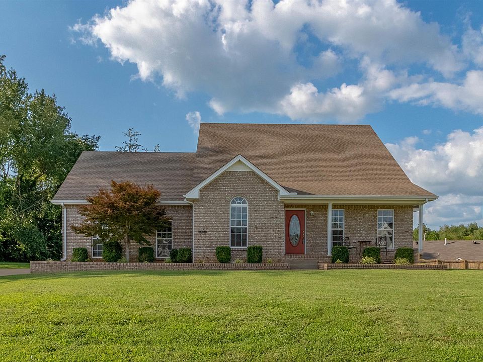 1st image of 588 Mountain View Ct