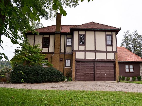 3rd image of 1400 E 2nd St