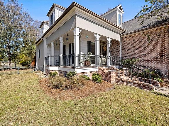 4th image of 460 Lake Orleans Blvd