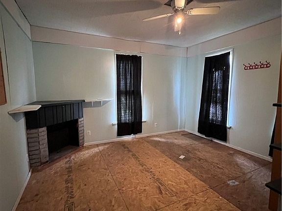 4th image of 215 W Shafer Ave