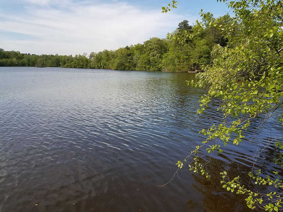 2nd image of 3902 Homestead Rd