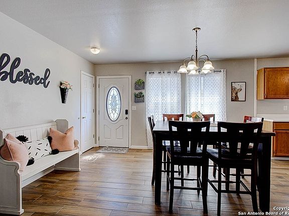 5th image of 108 Wayside Ln