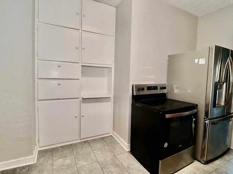 334 Clark Ave — Photo 9