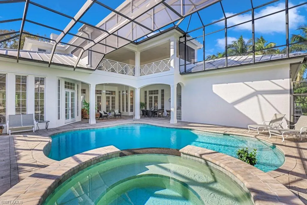 6 bed, 7.5 bath, 5900 sqft, $55,600 — Photo 4